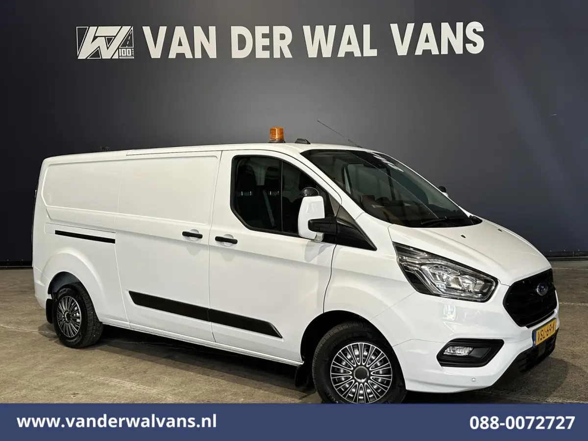 2.0 TDCI 130pk L2H1 Euro6 Airco | Camera | LED | Apple Carplay | Cruisecontrol | 2800kg Trekhaak Cruisecontrol, Stoelverwarming, Verwarmde voorruit, Parkeersensoren, Bijrijdersbank