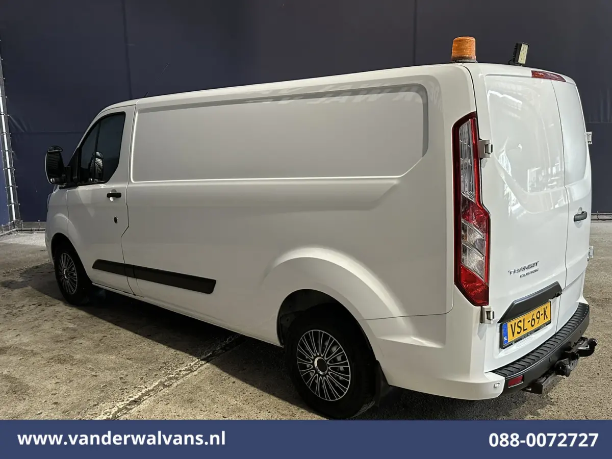 2.0 TDCI 130pk L2H1 Euro6 Airco | Camera | LED | Apple Carplay | Cruisecontrol | 2800kg Trekhaak Cruisecontrol, Stoelverwarming, Verwarmde voorruit, Parkeersensoren, Bijrijdersbank