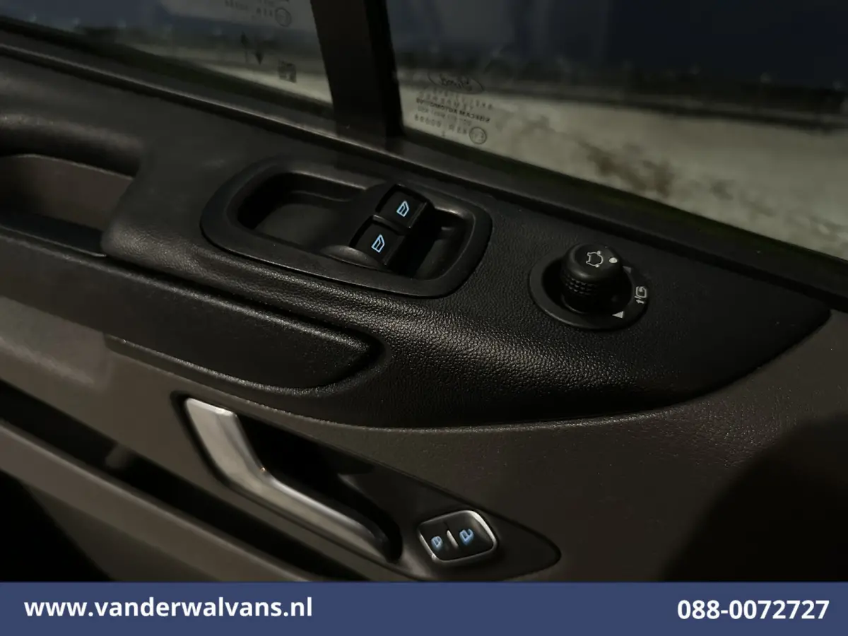 2.0 TDCI 130pk L2H1 Euro6 Airco | Camera | LED | Apple Carplay | Cruisecontrol | 2800kg Trekhaak Cruisecontrol, Stoelverwarming, Verwarmde voorruit, Parkeersensoren, Bijrijdersbank