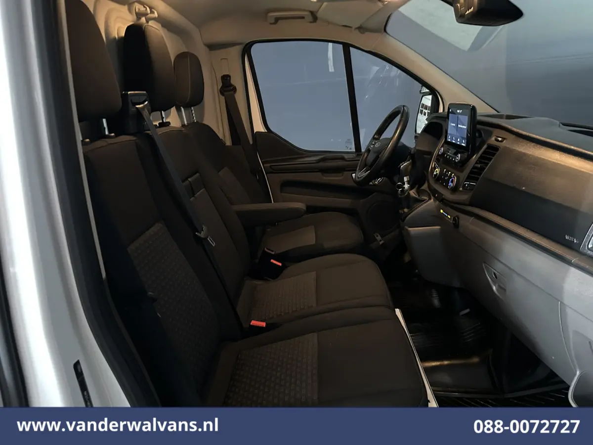 2.0 TDCI 130pk L2H1 Euro6 Airco | Camera | LED | Apple Carplay | Cruisecontrol | 2800kg Trekhaak Cruisecontrol, Stoelverwarming, Verwarmde voorruit, Parkeersensoren, Bijrijdersbank