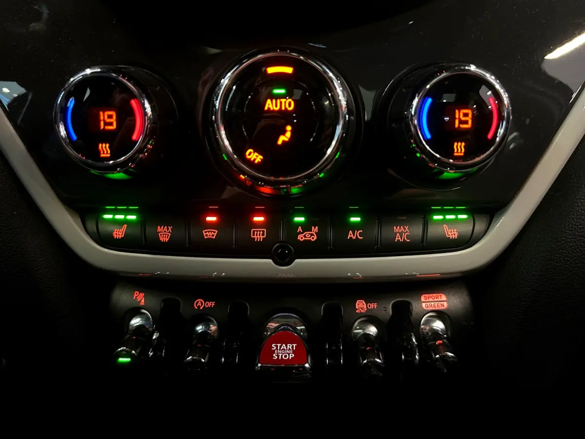 2.0 Cooper S Knightsbridge Edition | Pano | Adap. Cruise | Stoelverwarming | Navigatie | Elek Klep