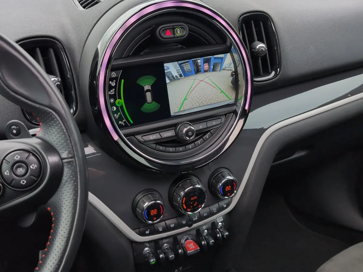 2.0 Cooper S Knightsbridge Edition | Pano | Adap. Cruise | Stoelverwarming | Navigatie | Elek Klep