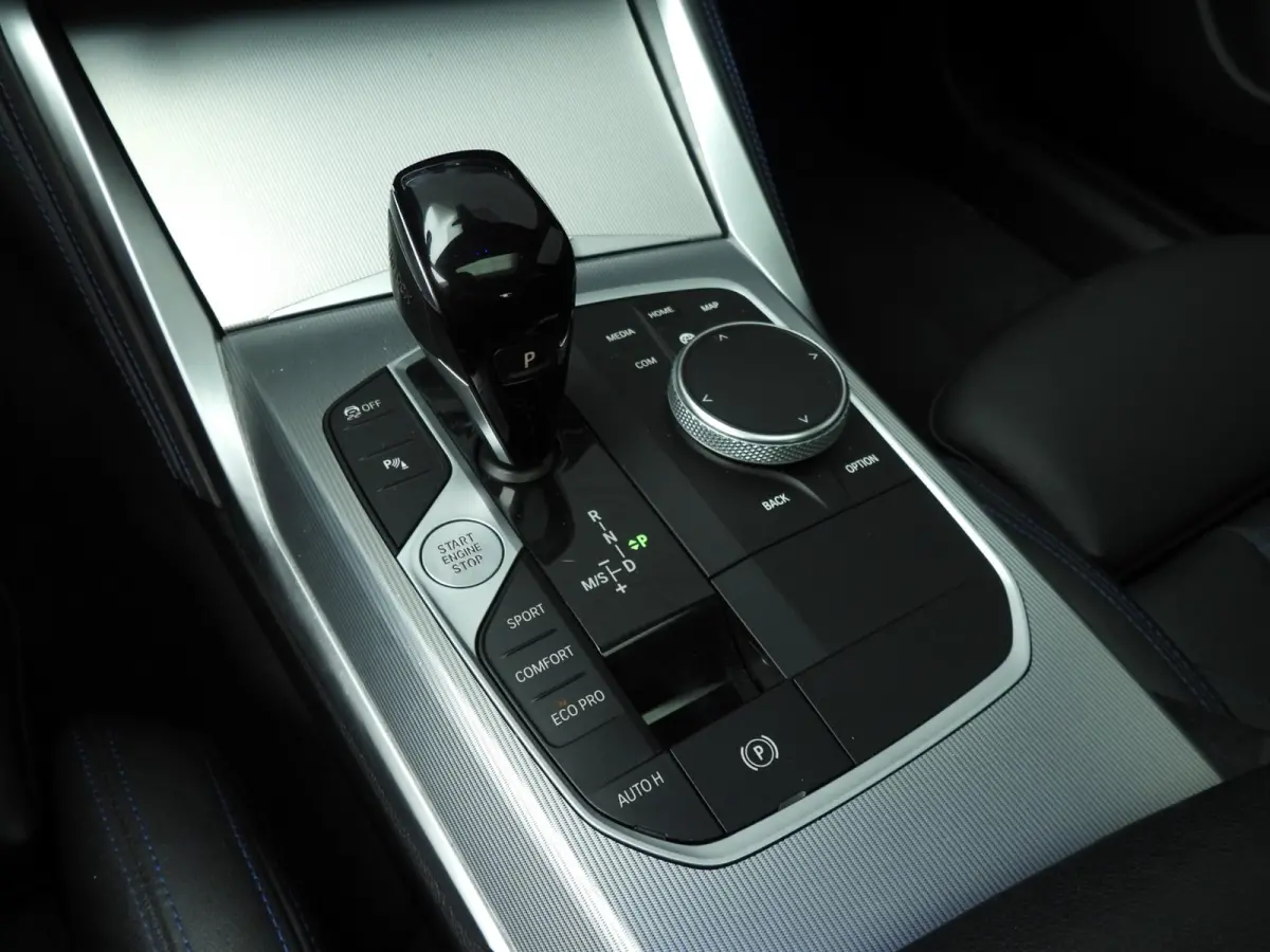 M440i xDrive | M-Sportpakket | LED | Leder | Navigatie | Trekhaak | Schuifdak | Sportstoelen | DAB | hifi speakers | Alu 19 inch