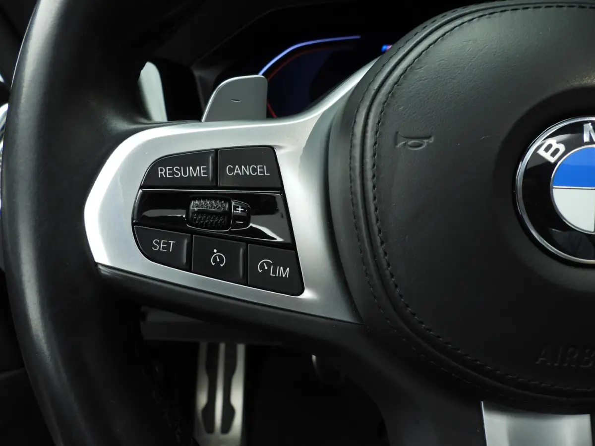 M440i xDrive | M-Sportpakket | LED | Leder | Navigatie | Trekhaak | Schuifdak | Sportstoelen | DAB | hifi speakers | Alu 19 inch