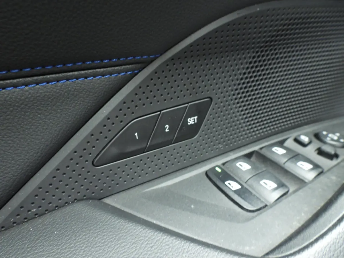 M440i xDrive | M-Sportpakket | LED | Leder | Navigatie | Trekhaak | Schuifdak | Sportstoelen | DAB | hifi speakers | Alu 19 inch