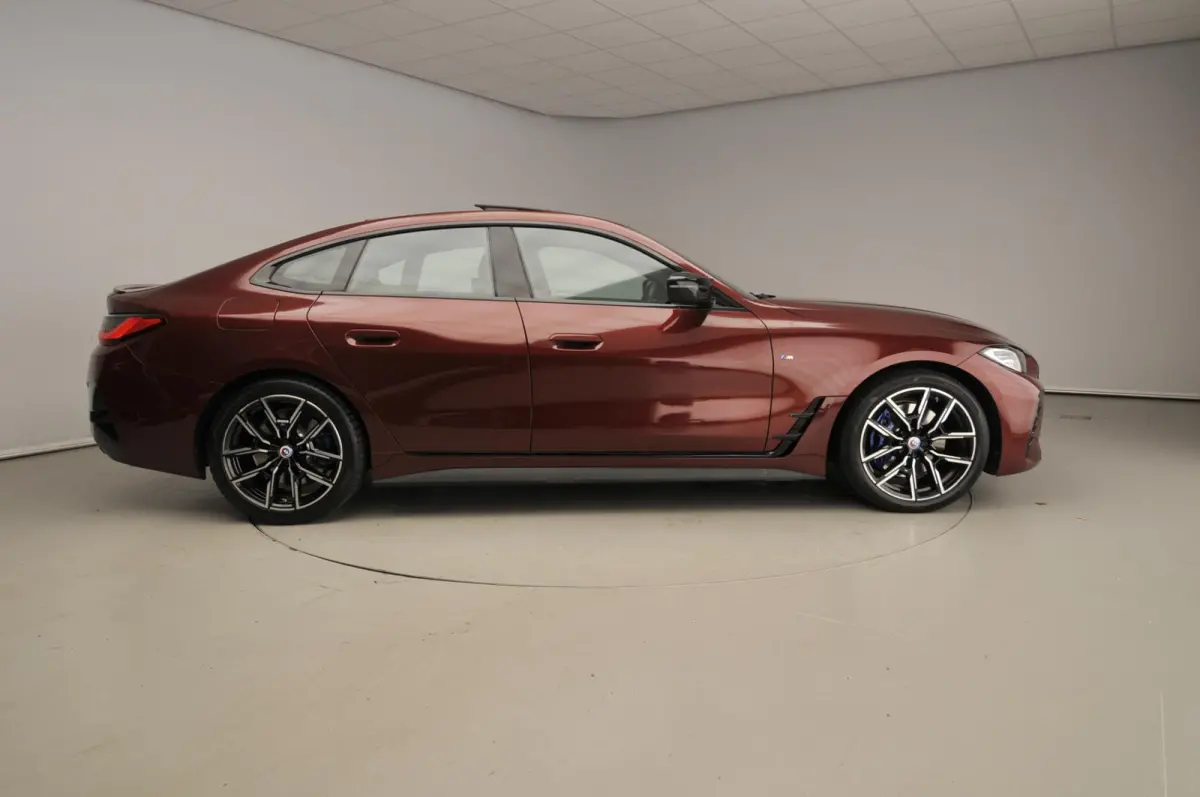 M440i xDrive | M-Sportpakket | LED | Leder | Navigatie | Trekhaak | Schuifdak | Sportstoelen | DAB | hifi speakers | Alu 19 inch