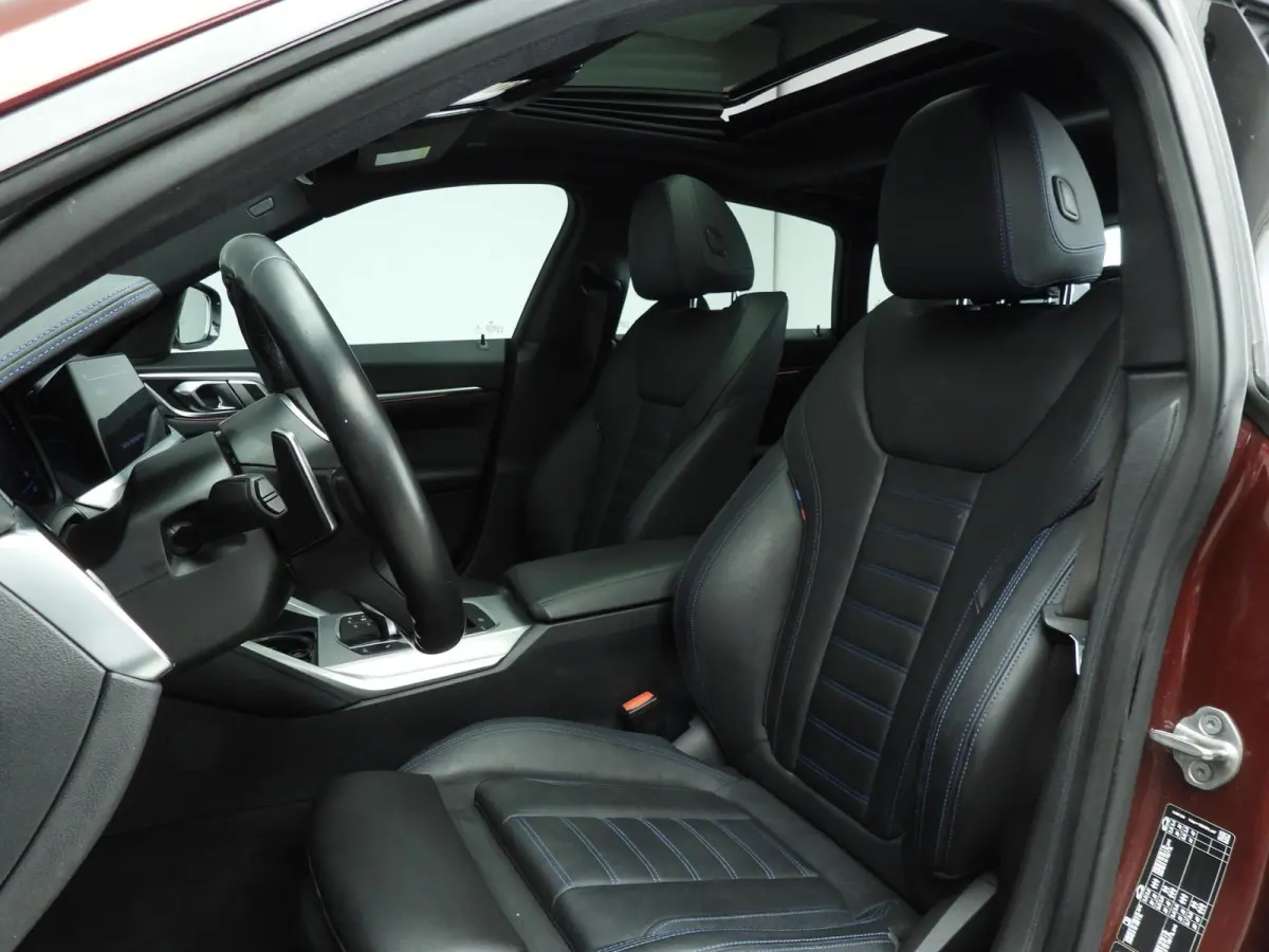 M440i xDrive | M-Sportpakket | LED | Leder | Navigatie | Trekhaak | Schuifdak | Sportstoelen | DAB | hifi speakers | Alu 19 inch