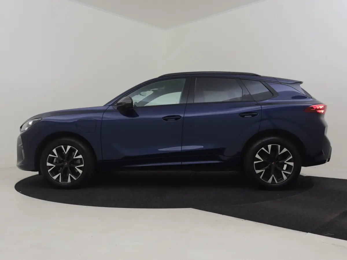 1.5 TSI e-Hybrid Business | Head-up display | rondomzicht camera | Keyless | Full-LED | Parkeer asistent | Stoel/stuurverwarming | Chassis control adapt | Cruise control Adapt | 18"LMV