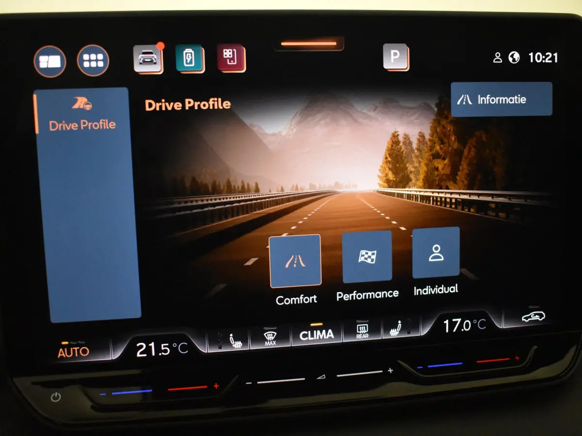 1.5 TSI e-Hybrid Business | Head-up display | 360gr Camera | Elektr. Stoel incl Memory l Keyless | Full-LED | Parkeer asistent | Stoel/stuurverwarming | Chassis control adapt | Cruise contro