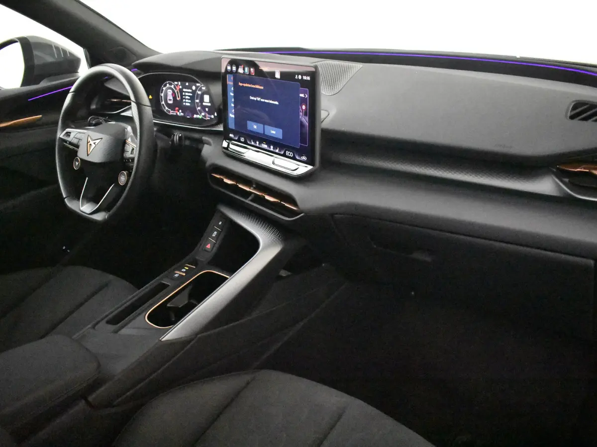 1.5 TSI e-Hybrid Business | Head-up display | rondomzicht camera | Keyless | Full-LED | Parkeer asistent | Stoel/stuurverwarming | Chassis control adapt | Cruise control Adapt | 18"LMV