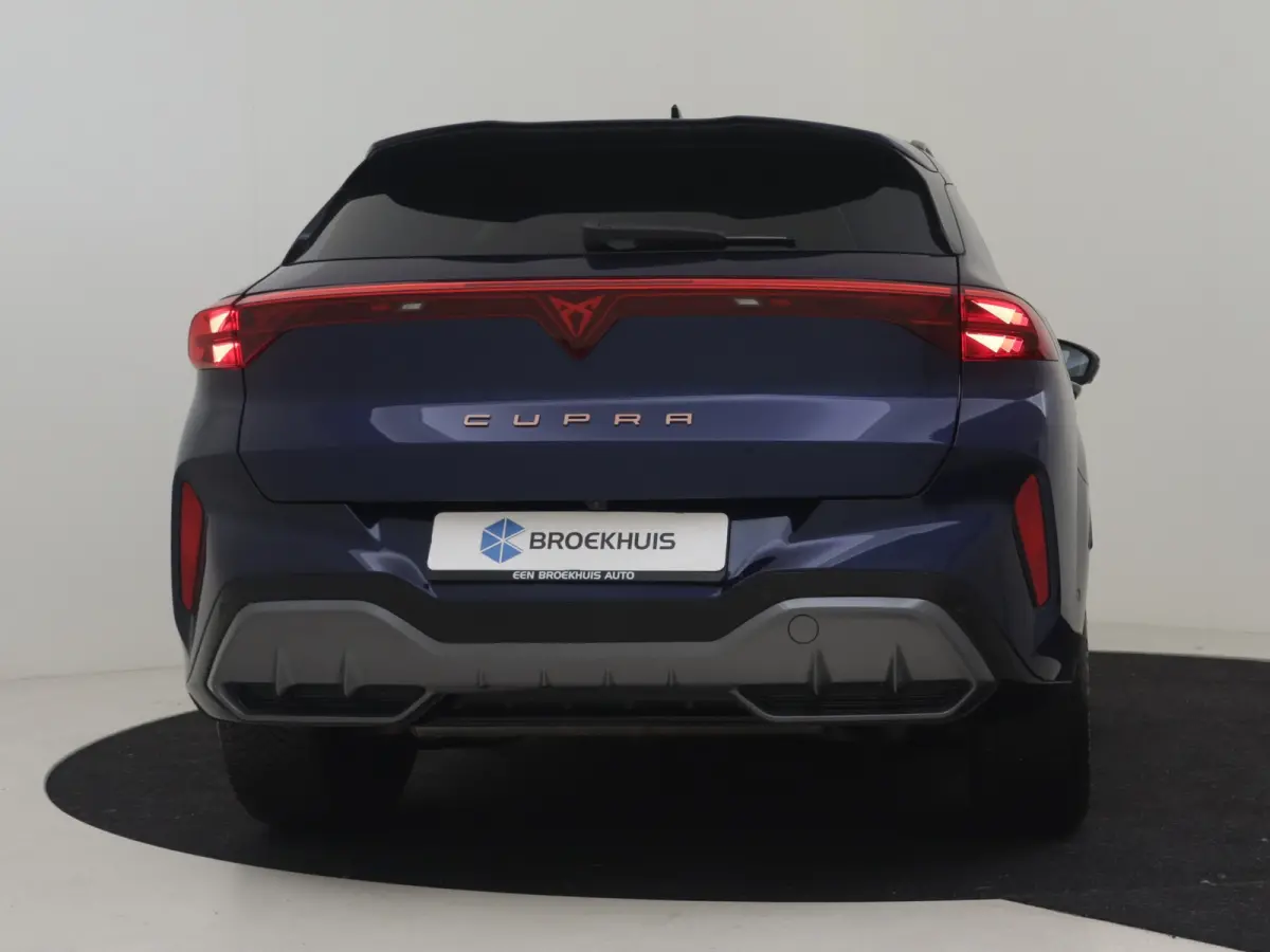1.5 TSI e-Hybrid Business | Head-up display | 360gr Camera | Elektr. Stoel incl Memory l Keyless | Full-LED | Parkeer asistent | Stoel/stuurverwarming | Chassis control adapt | Cruise contro