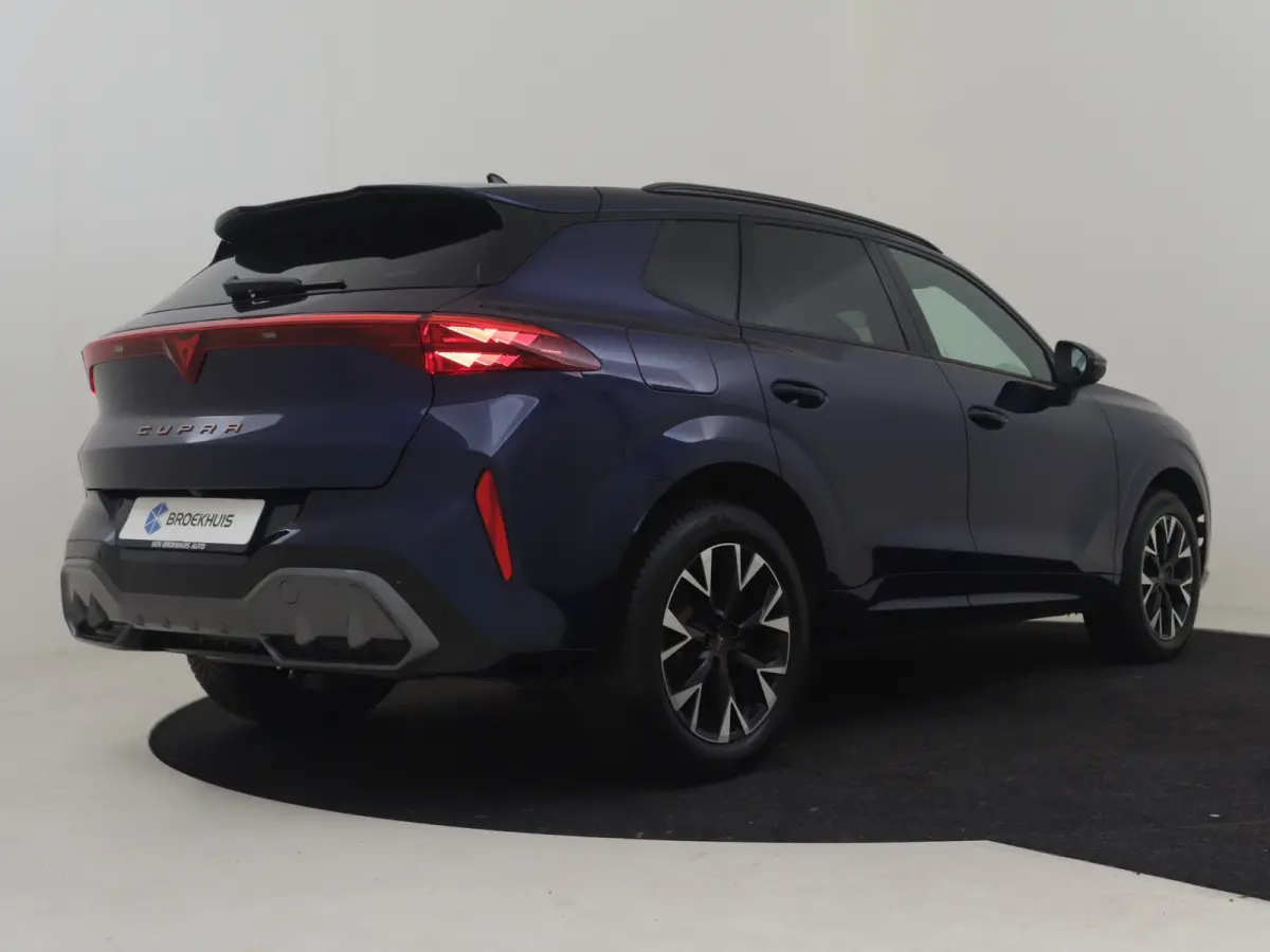 1.5 TSI e-Hybrid Business | Head-up display | 360gr Camera | Elektr. Stoel incl Memory l Keyless | Full-LED | Parkeer asistent | Stoel/stuurverwarming | Chassis control adapt | Cruise contro