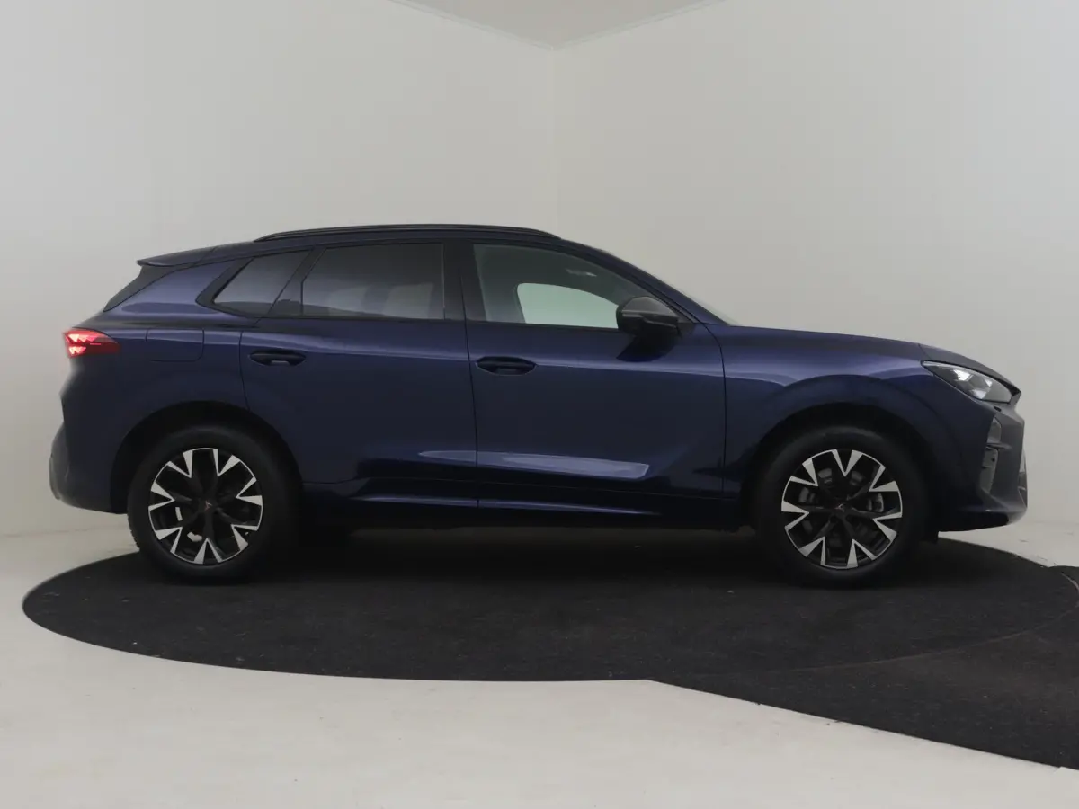1.5 TSI e-Hybrid Business | Head-up display | 360gr Camera | Elektr. Stoel incl Memory l Keyless | Full-LED | Parkeer asistent | Stoel/stuurverwarming | Chassis control adapt | Cruise contro