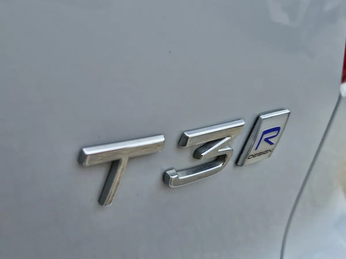 T3 R-Design elektrisch verstelb. stoel | Intelli safe | elektr. haak | camera | adaptive + pilot etc!