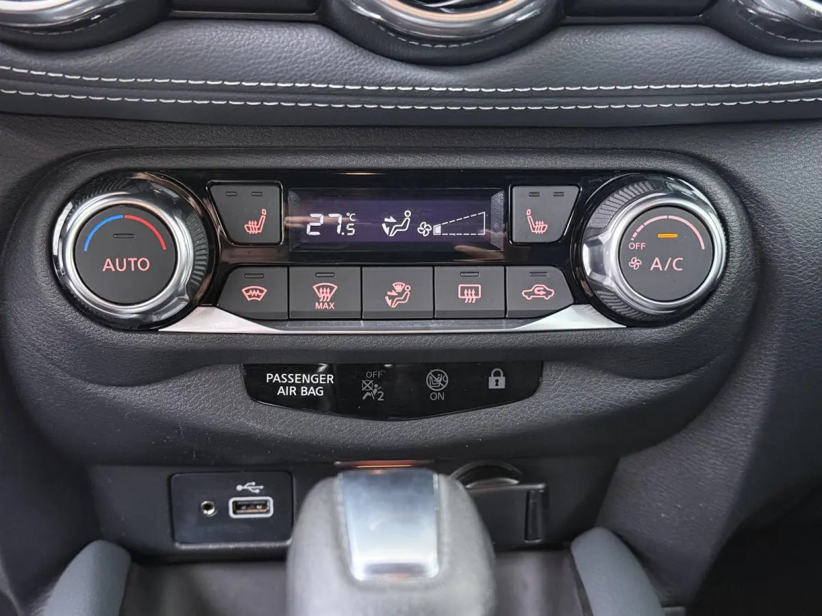 1.0 DIG-T Premiere Edition | AUTOMAAT | Parkeercamera | Cold Pack |