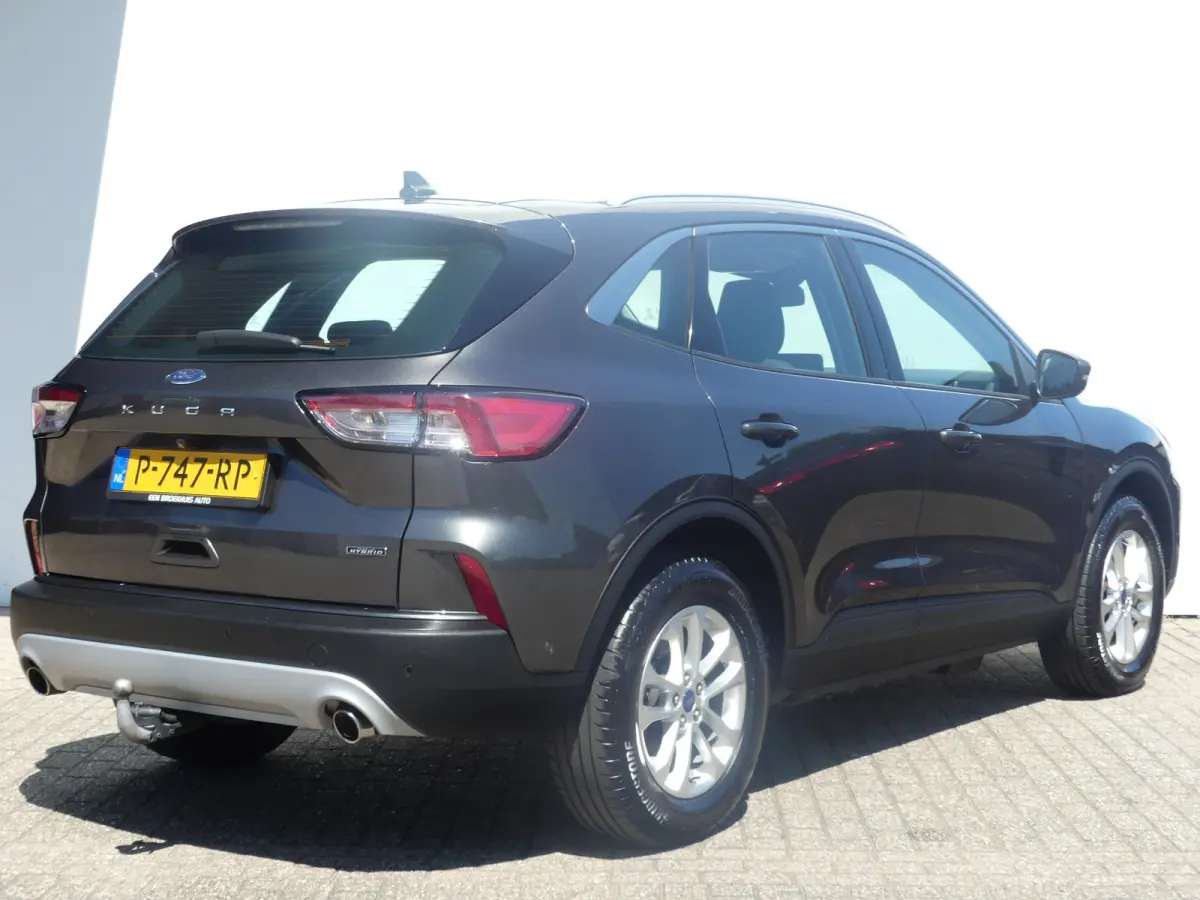 2.5 PHEV Titanium | TREKHAAK | CAMERA V+A | ADAPTIVE CRUISE | DODEHOEKDETECTIE | PARKEERSENSOREN V+A | NAVI | APPLE CARPLAY / ANDROID AUTO |