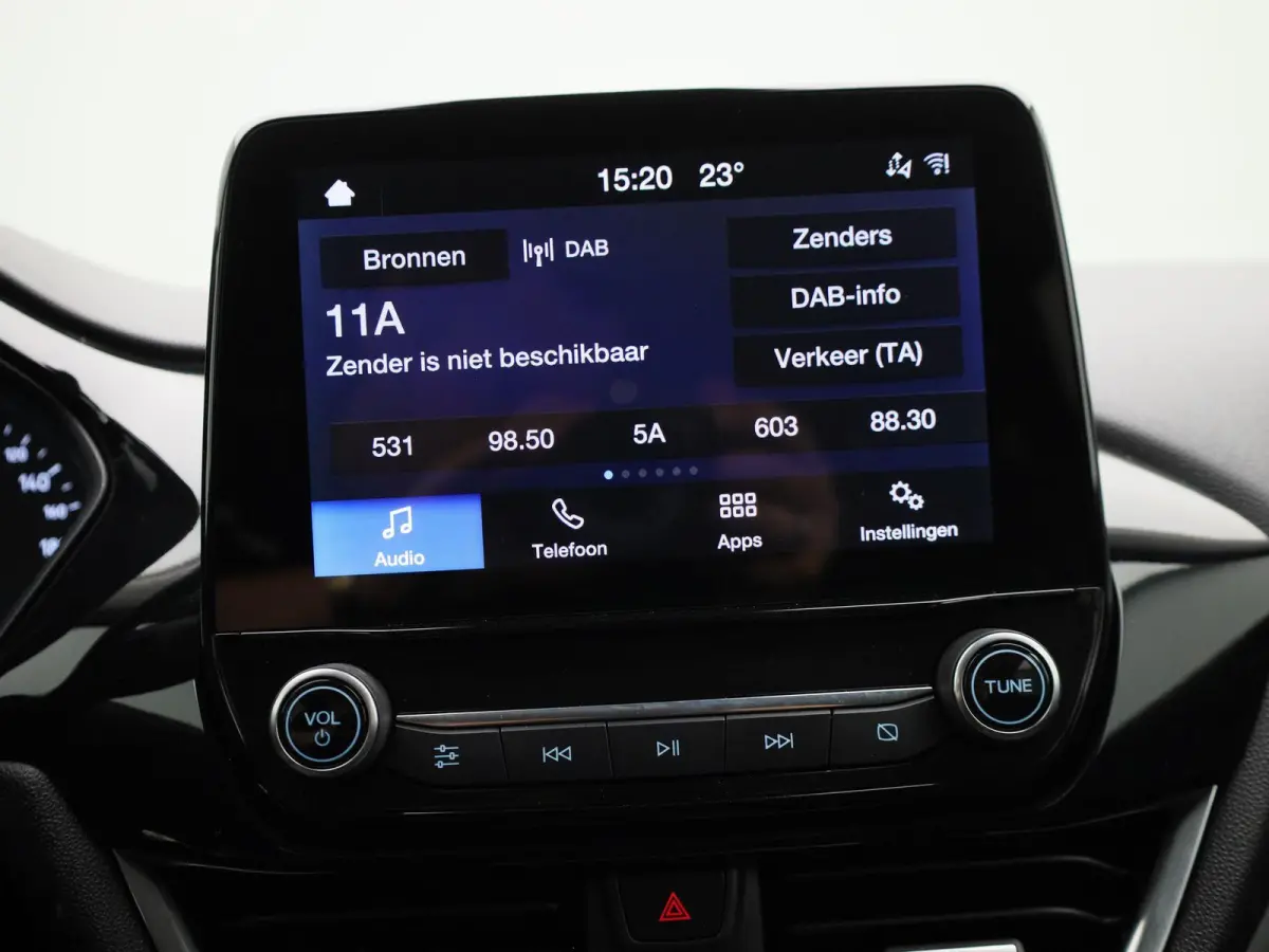1.0i EcoBoost MHEV 92kW Connected APPLE CARPLAY | PARKEERSENSOREN VOOR EN ACHTER | CRUISE CONTROL | DEALER ONDERHOUDEN