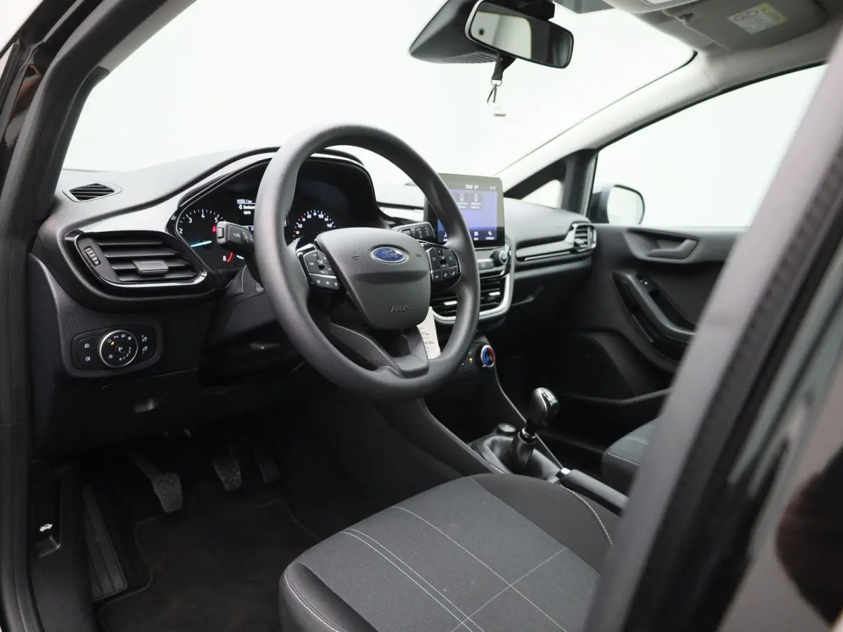 1.0i EcoBoost MHEV 92kW Connected APPLE CARPLAY | PARKEERSENSOREN VOOR EN ACHTER | CRUISE CONTROL | DEALER ONDERHOUDEN