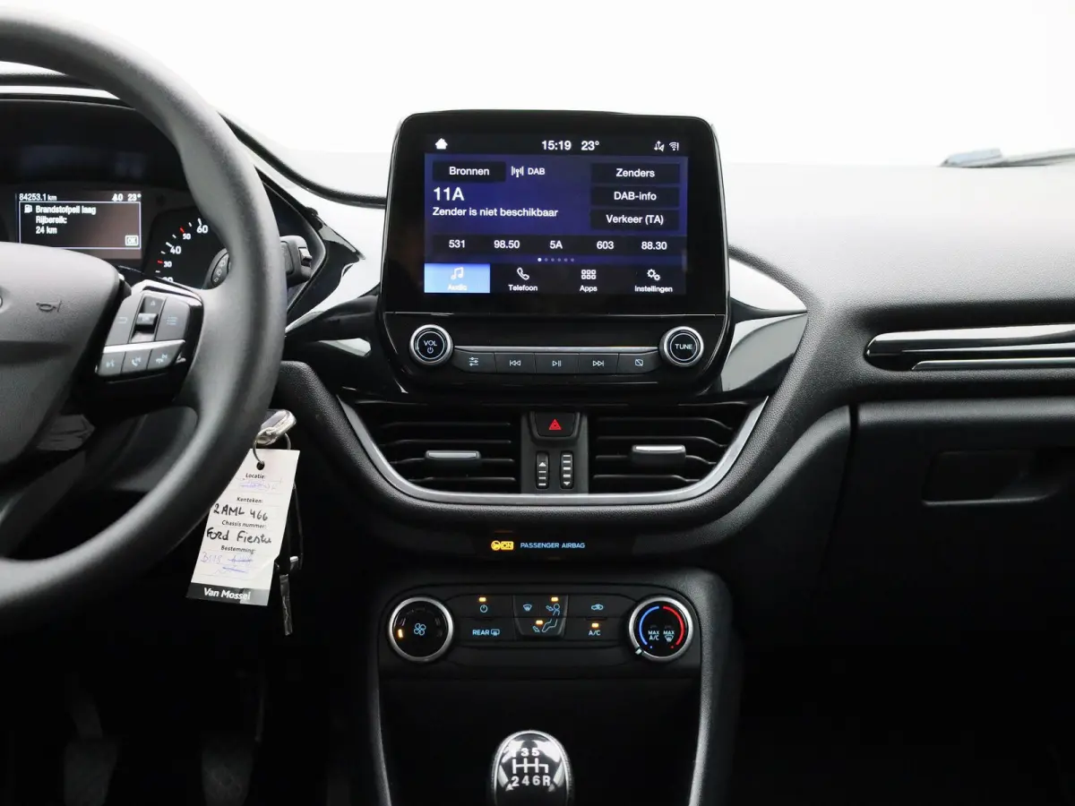 1.0i EcoBoost MHEV 92kW Connected APPLE CARPLAY | PARKEERSENSOREN VOOR EN ACHTER | CRUISE CONTROL | DEALER ONDERHOUDEN
