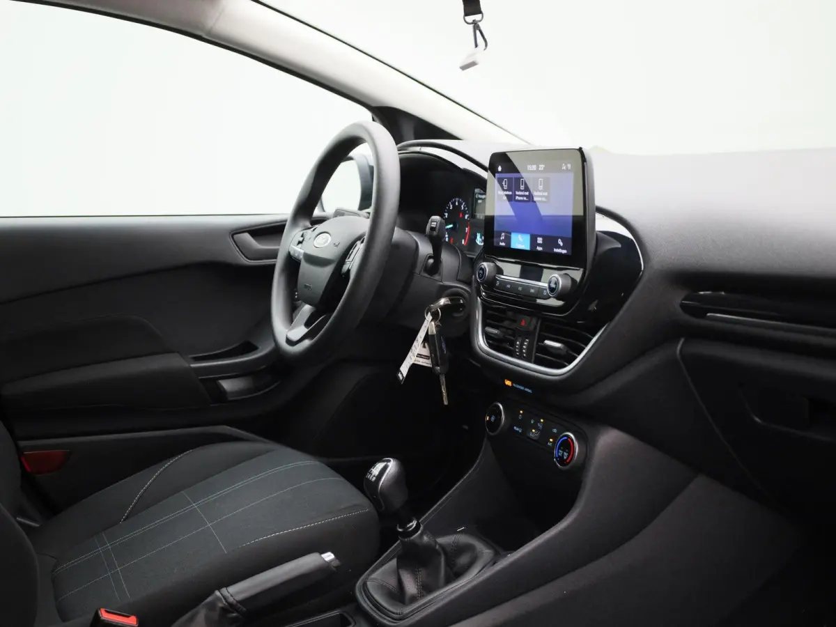 1.0i EcoBoost MHEV 92kW Connected APPLE CARPLAY | PARKEERSENSOREN VOOR EN ACHTER | CRUISE CONTROL | DEALER ONDERHOUDEN