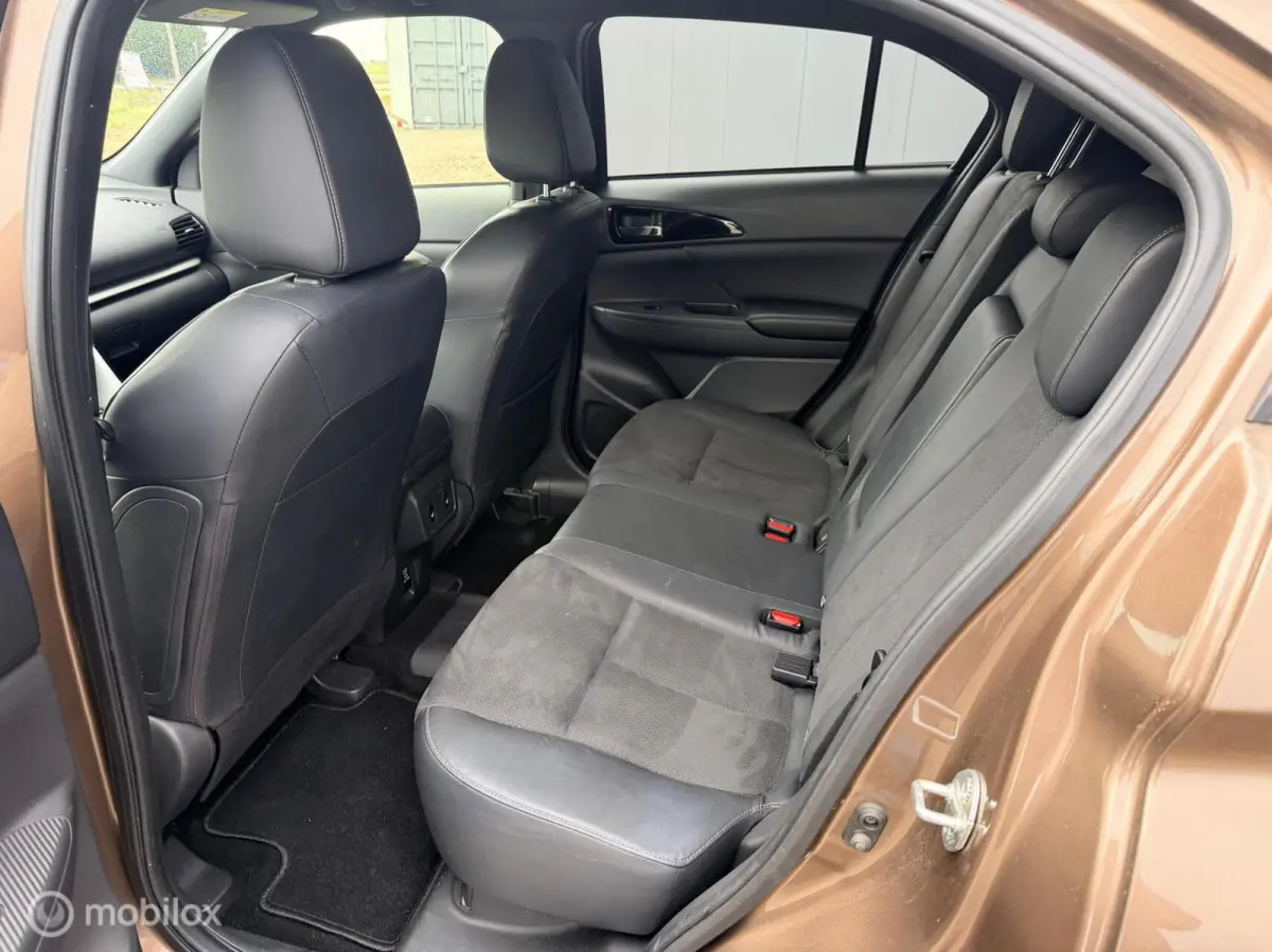 2.4 PHEV Executive