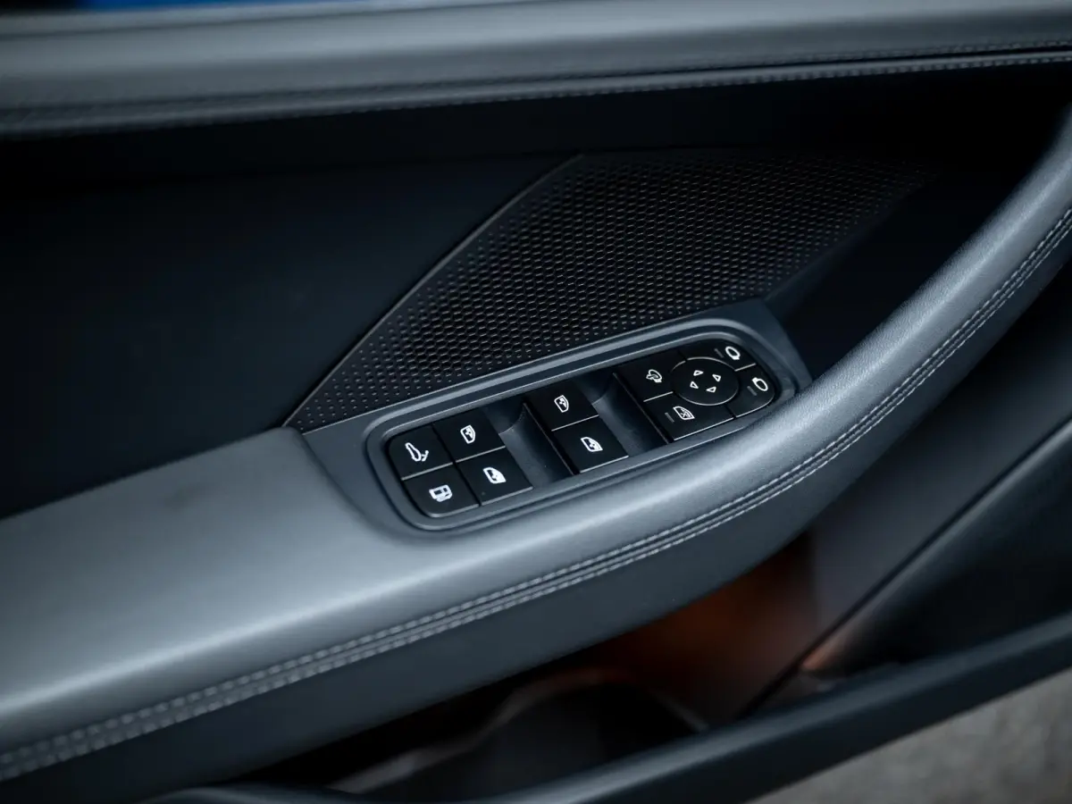 2.9 4S E-Hybrid | SportDesign | Massage | Achterasbest. | Sportuitlaat | Pano | ACC |