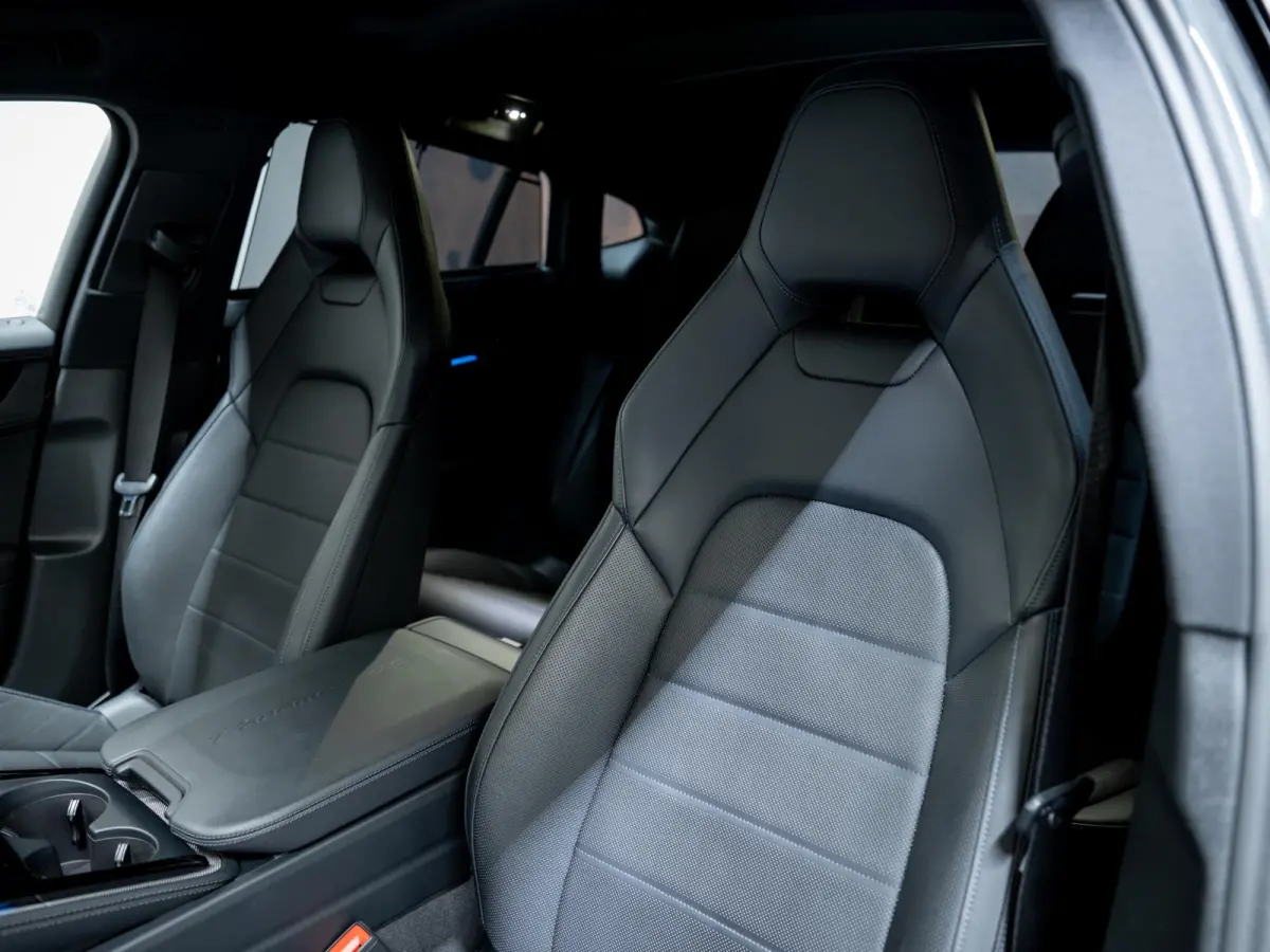 2.9 4S E-Hybrid | SportDesign | Massage | Achterasbest. | Sportuitlaat | Pano | ACC |
