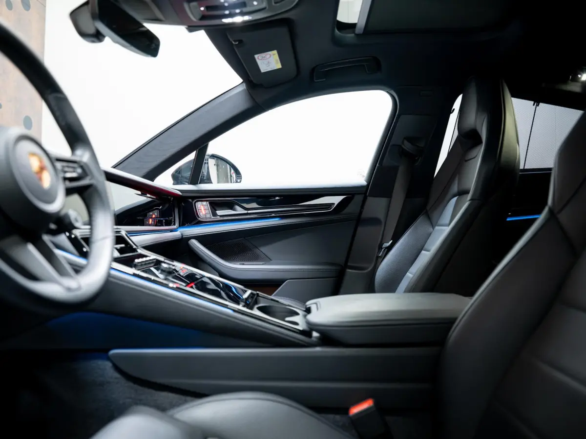 2.9 4S E-Hybrid | SportDesign | Massage | Achterasbest. | Sportuitlaat | Pano | ACC |