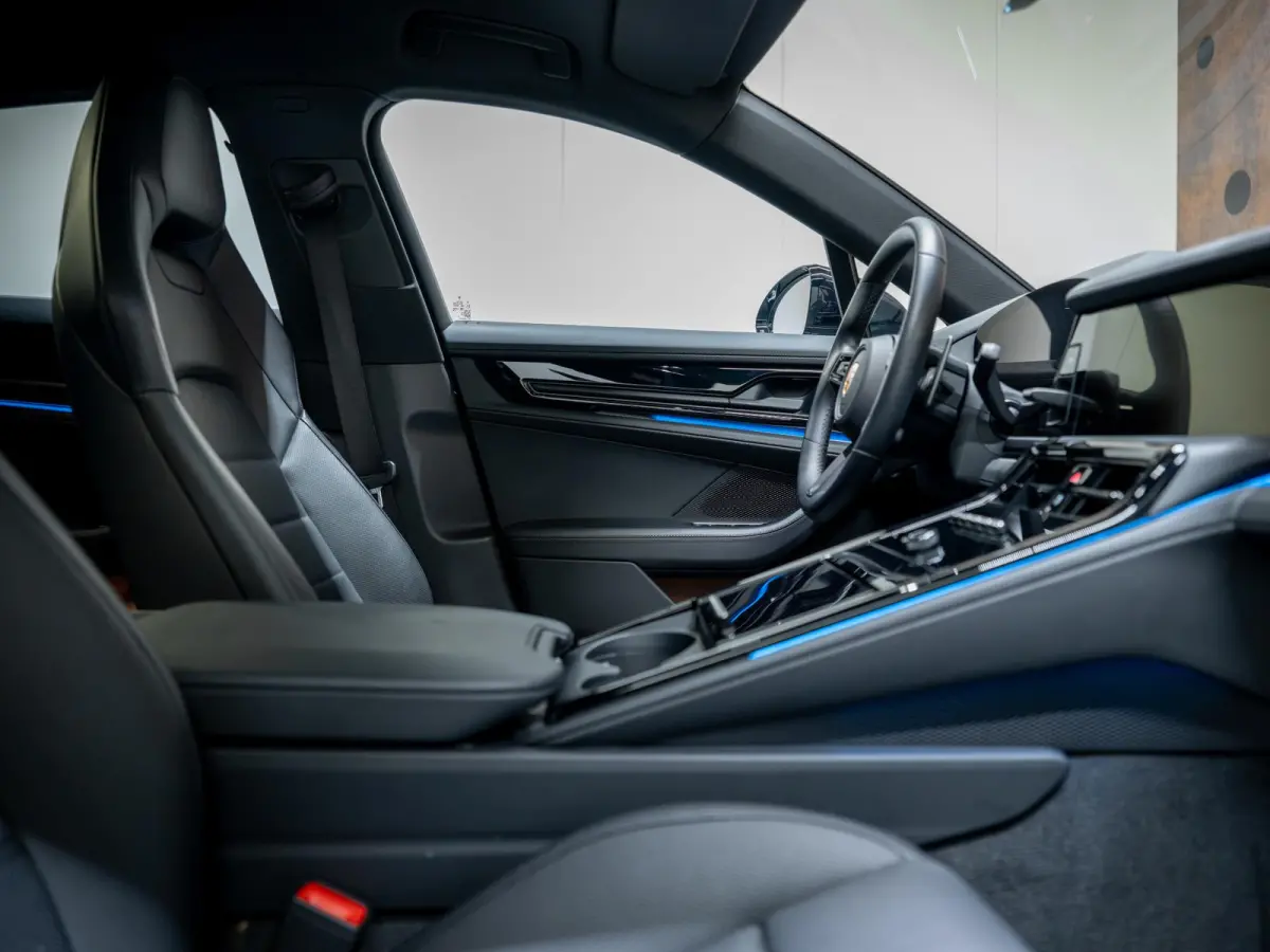 2.9 4S E-Hybrid | SportDesign | Massage | Achterasbest. | Sportuitlaat | Pano | ACC |