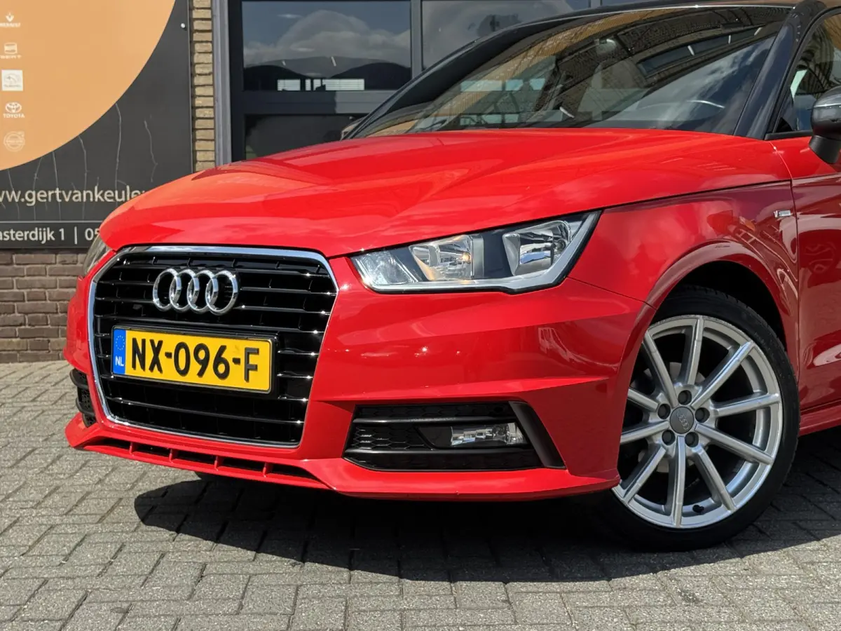 1.0 TFSI S-LINE SPORT 5-DEURS/NAVI/2-TONE/NL-AUTO