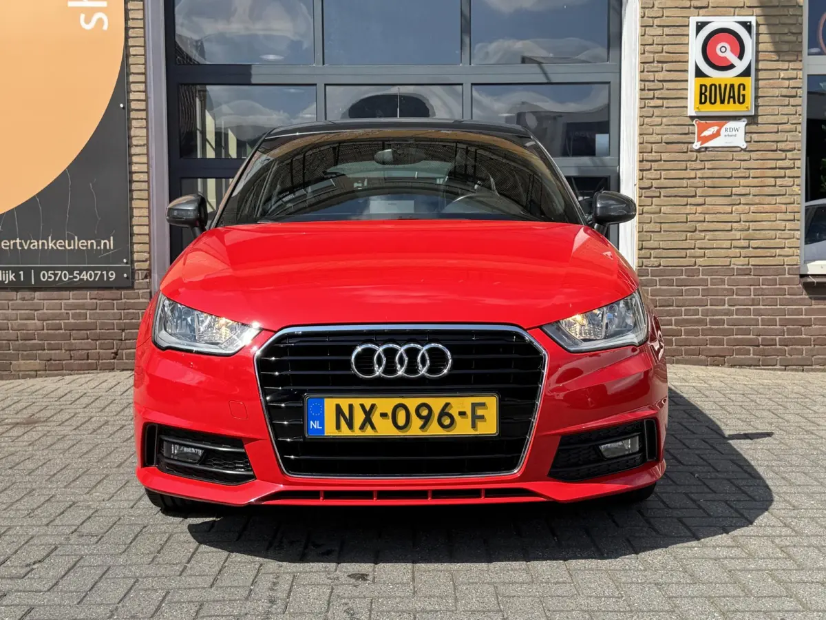 1.0 TFSI S-LINE SPORT 5-DEURS/NAVI/2-TONE/NL-AUTO