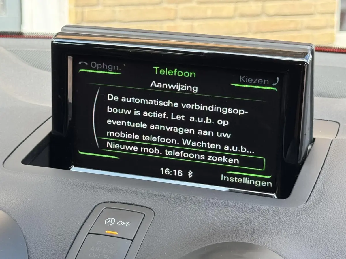 1.0 TFSI S-LINE SPORT 5-DEURS/NAVI/2-TONE/NL-AUTO
