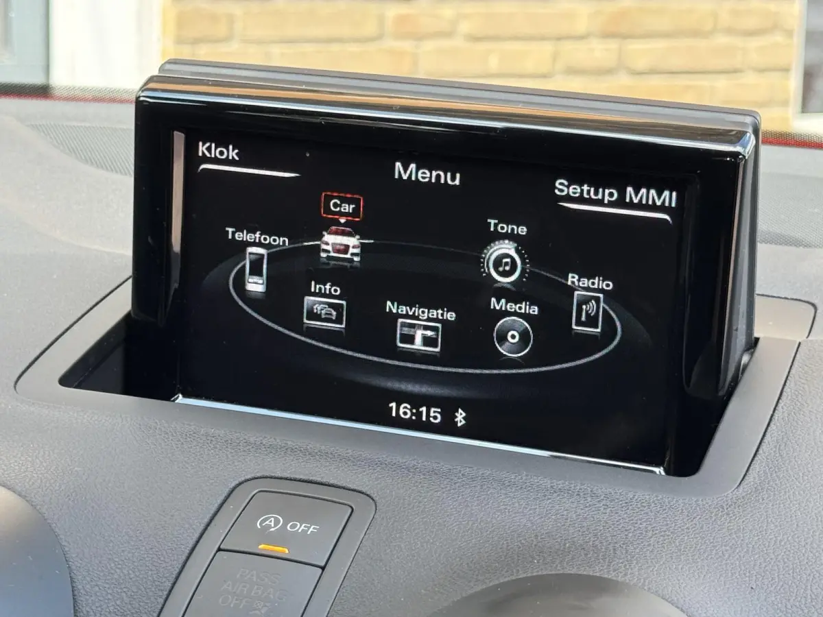 1.0 TFSI S-LINE SPORT 5-DEURS/NAVI/2-TONE/NL-AUTO