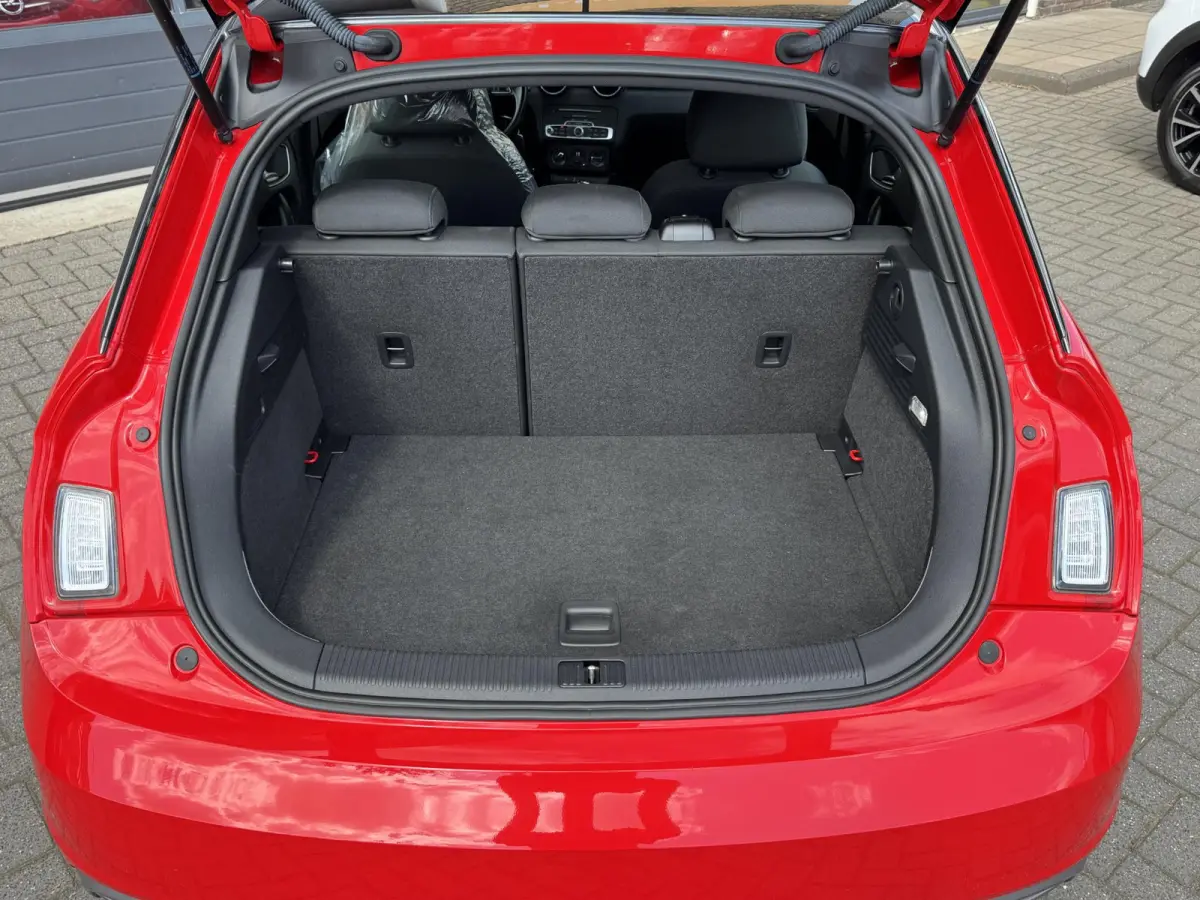 1.0 TFSI S-LINE SPORT 5-DEURS/NAVI/2-TONE/NL-AUTO