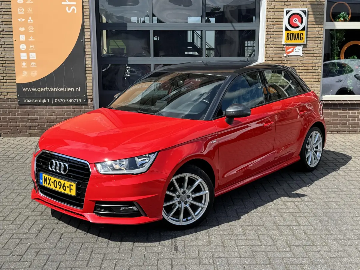 1.0 TFSI S-LINE SPORT 5-DEURS/NAVI/2-TONE/NL-AUTO
