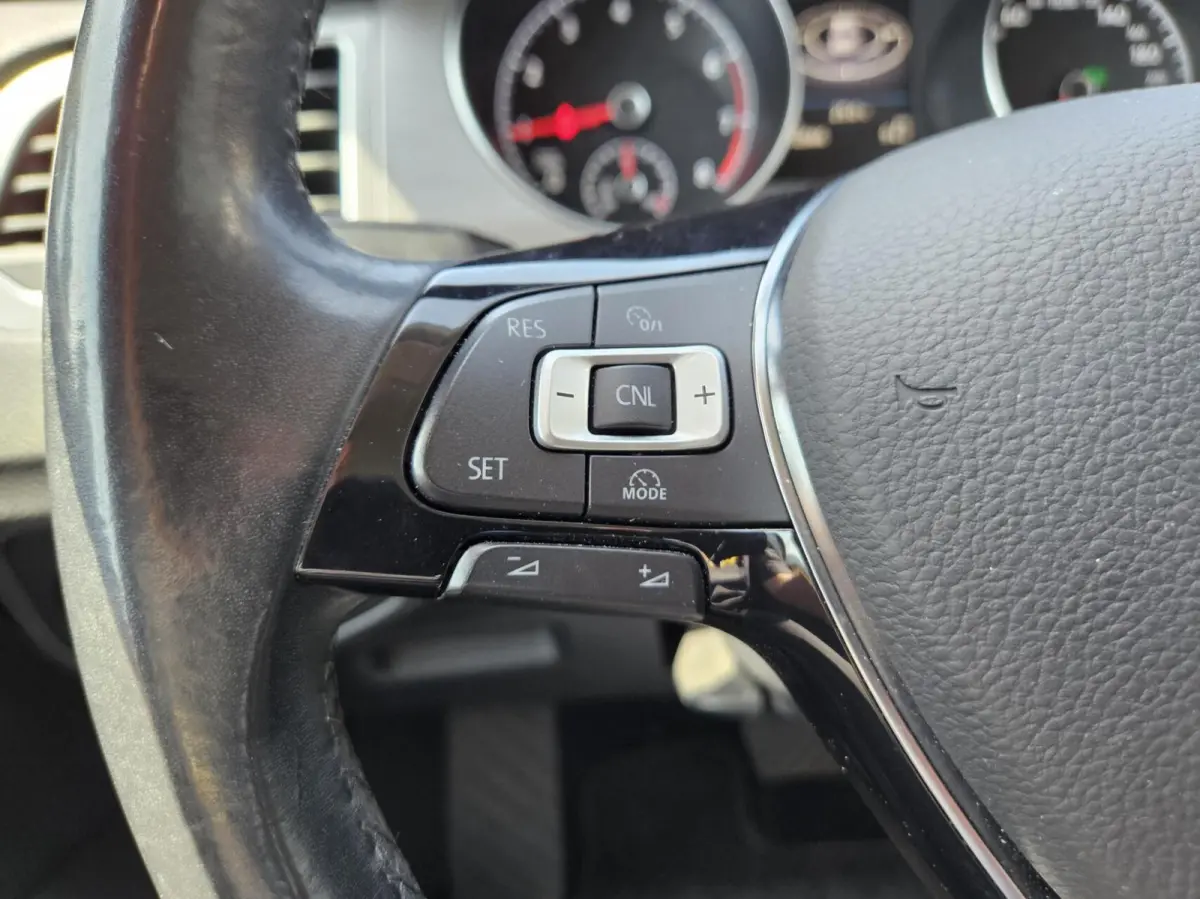 1.0 TSI Comf-line Automaat | NAVI | CAMERA | NAP