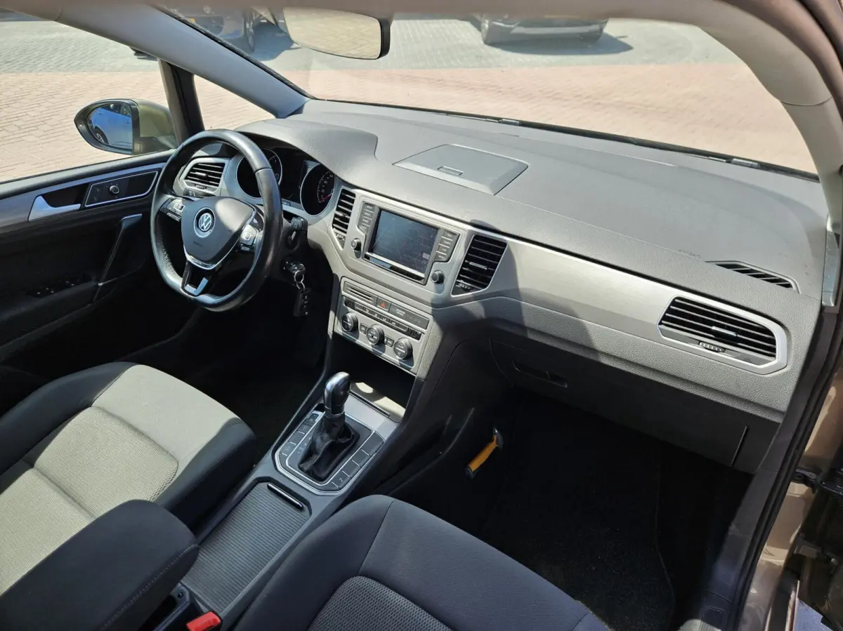 1.0 TSI Comf-line Automaat | NAVI | CAMERA | NAP