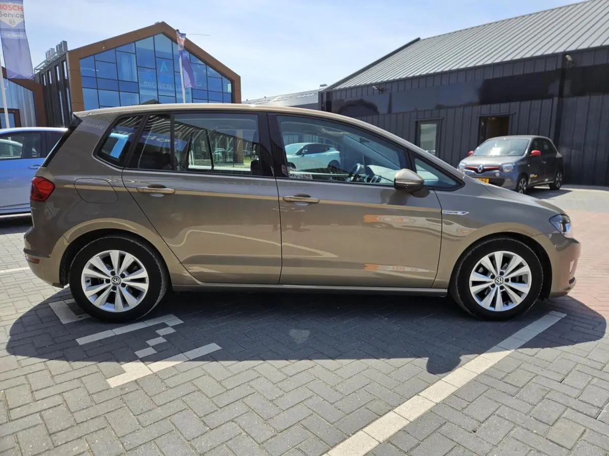 1.0 TSI Comf-line Automaat | NAVI | CAMERA | NAP