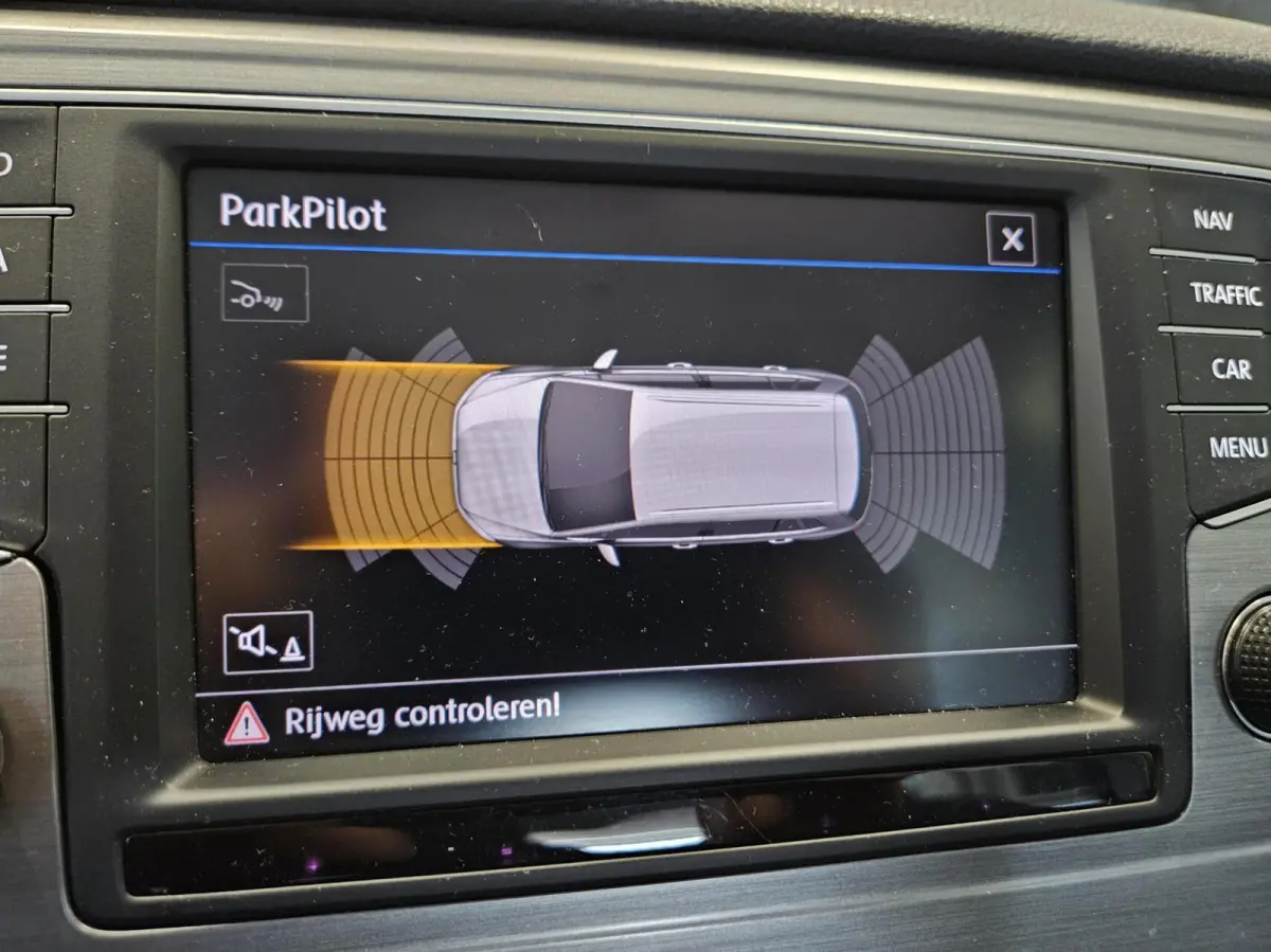 1.0 TSI Comf-line Automaat | NAVI | CAMERA | NAP
