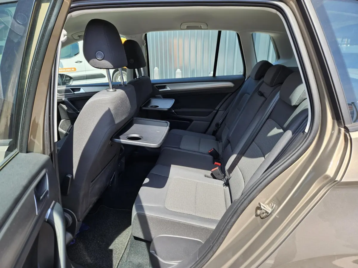 1.0 TSI Comf-line Automaat | NAVI | CAMERA | NAP