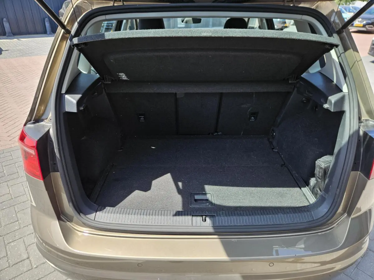 1.0 TSI Comf-line Automaat | NAVI | CAMERA | NAP