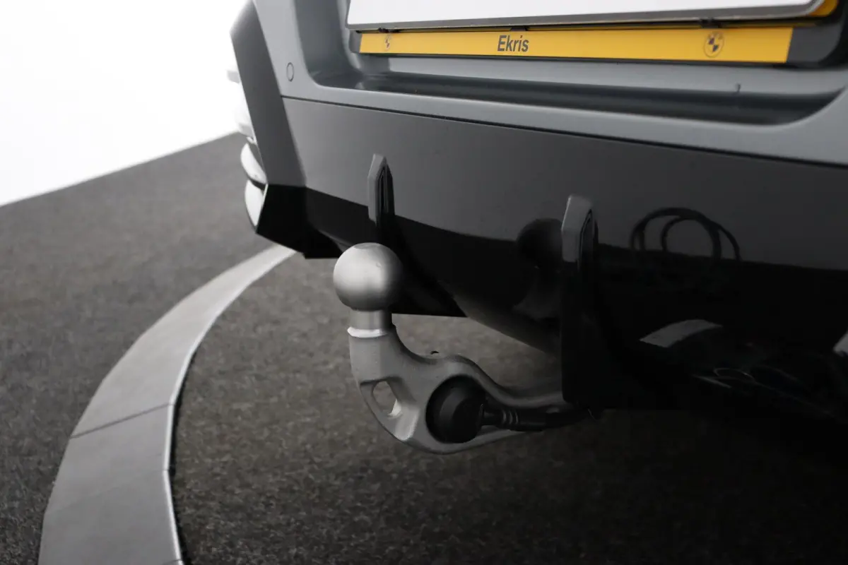 eDrive20 67 kWh M Sport Edition | SOH 100% | M Sport Pro | Trekhaak | Head-Up Display | Panoramadak | Elektrisch verstelbare stoelen | Driving Assistant Plus | Harman Kardon