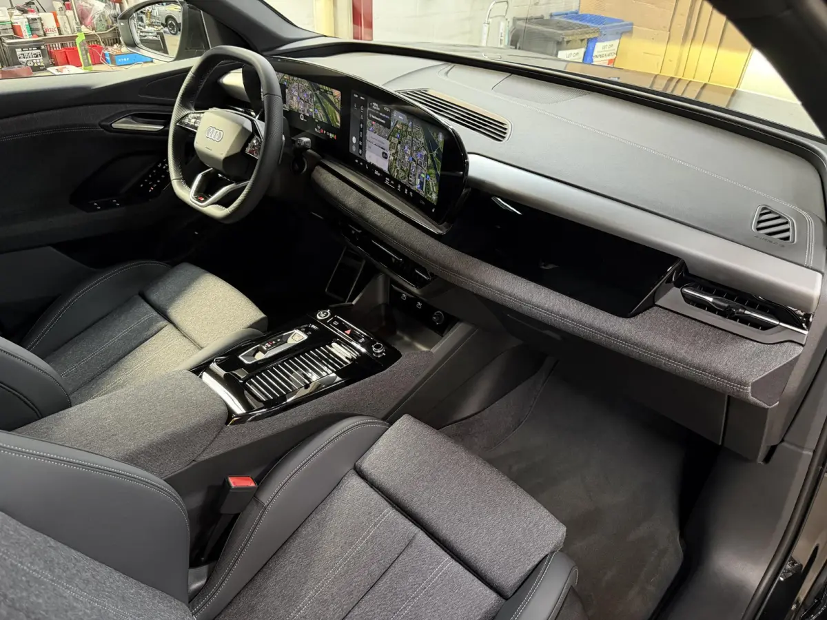 S edition performance 100 kWh 3x S-Line | Matrix LED | Pano | 360 Camera | Stoel verwarm. | ACC | Elektr. Trekhaak |