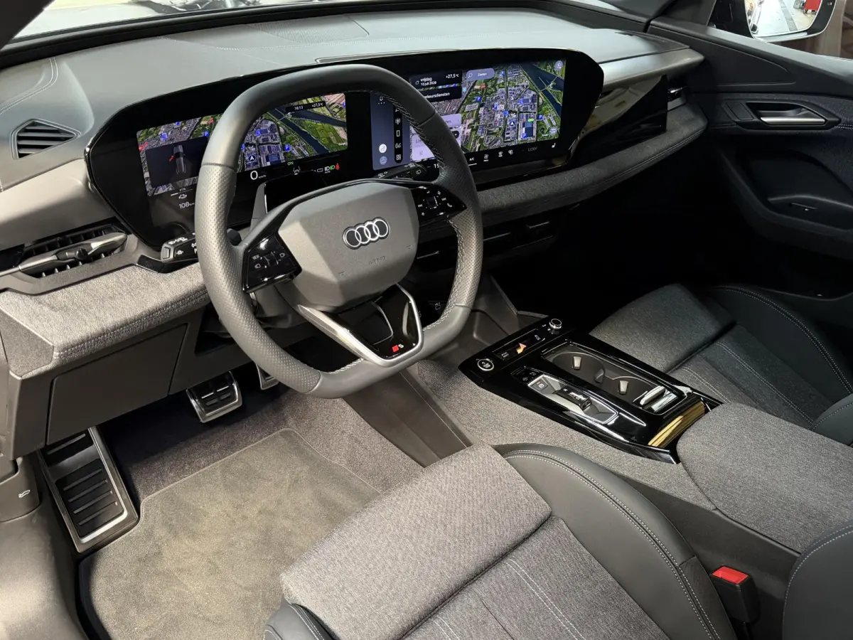S edition performance 100 kWh 3x S-Line | Matrix LED | Pano | 360 Camera | Stoel verwarm. | ACC | Elektr. Trekhaak |
