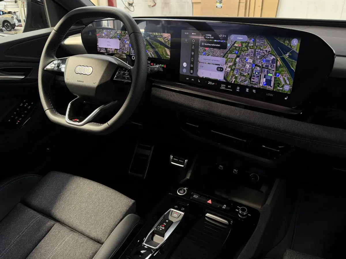 S edition performance 100 kWh 3x S-Line | Matrix LED | Pano | 360 Camera | Stoel verwarm. | ACC | Elektr. Trekhaak |