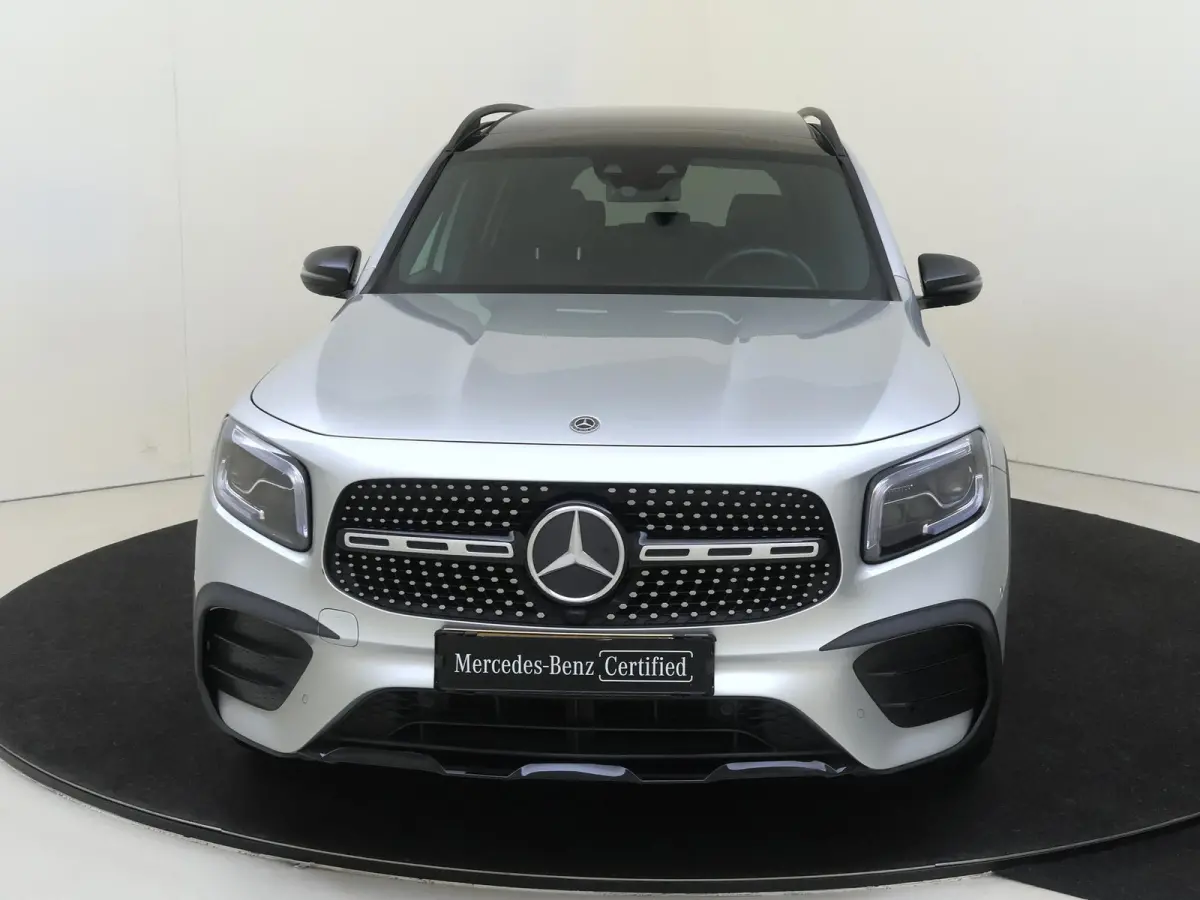 180 Business Solution AMG / Panoramadak/ Night/ Sfeerverlichting/ 19 inch