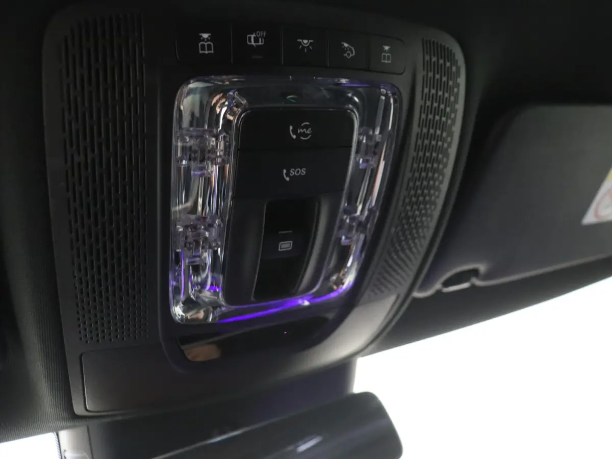 250 e Business Solution AMG / Premium Plus/ Panoramadak/ 19 inch/ Sfeerverlichting/ Head Up/ Memory