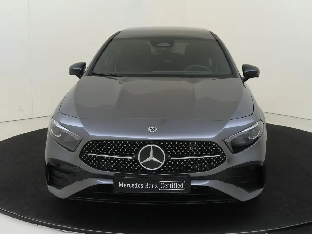 250 e Business Solution AMG / Premium Plus/ Panoramadak/ 19 inch/ Sfeerverlichting/ Head Up/ Memory