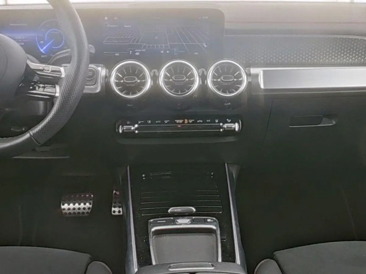 250+ AMG Line 71 kWh