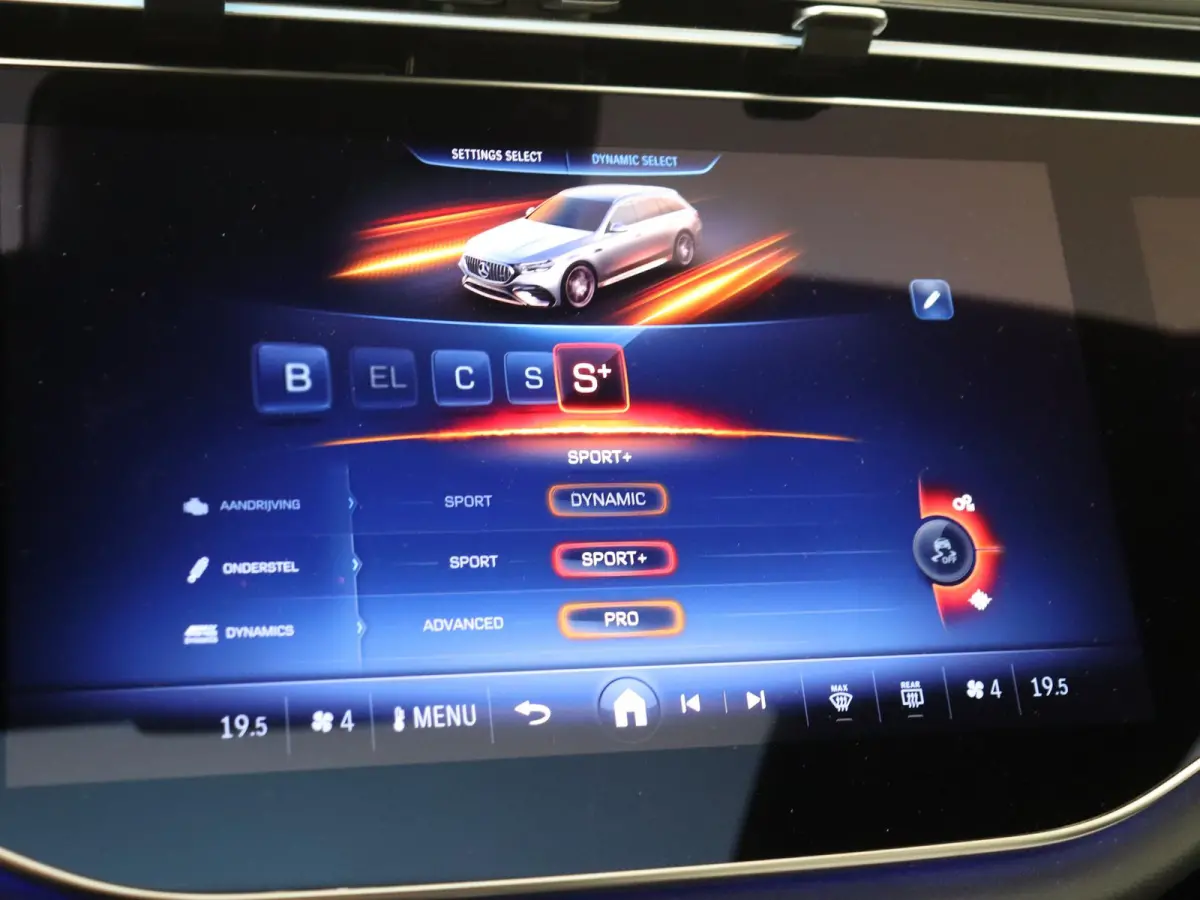 AMG 53 4MATIC+ Panoramadak / AMG Dynamic Plus /  Memory Seats / Head-up / 360 Camera / Burmester / Rijassistentie + / Elektrische Trekhaak /